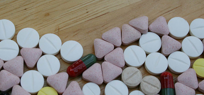 an array of pills including dilaudid