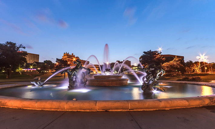 Fountain in downtown Kansas City